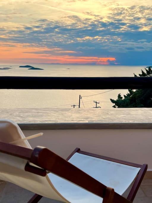 Sea & Sunset - Island House With A Terrace Holiday home Batsi (Andros)